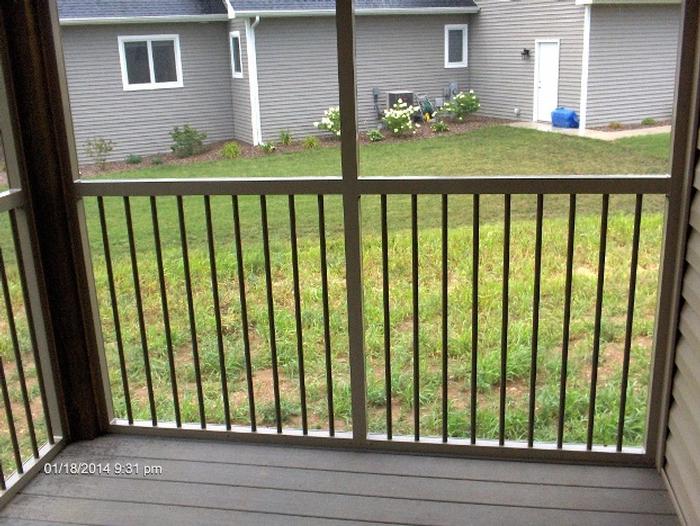 Aluminum Screened Porch - Round Baluster Model